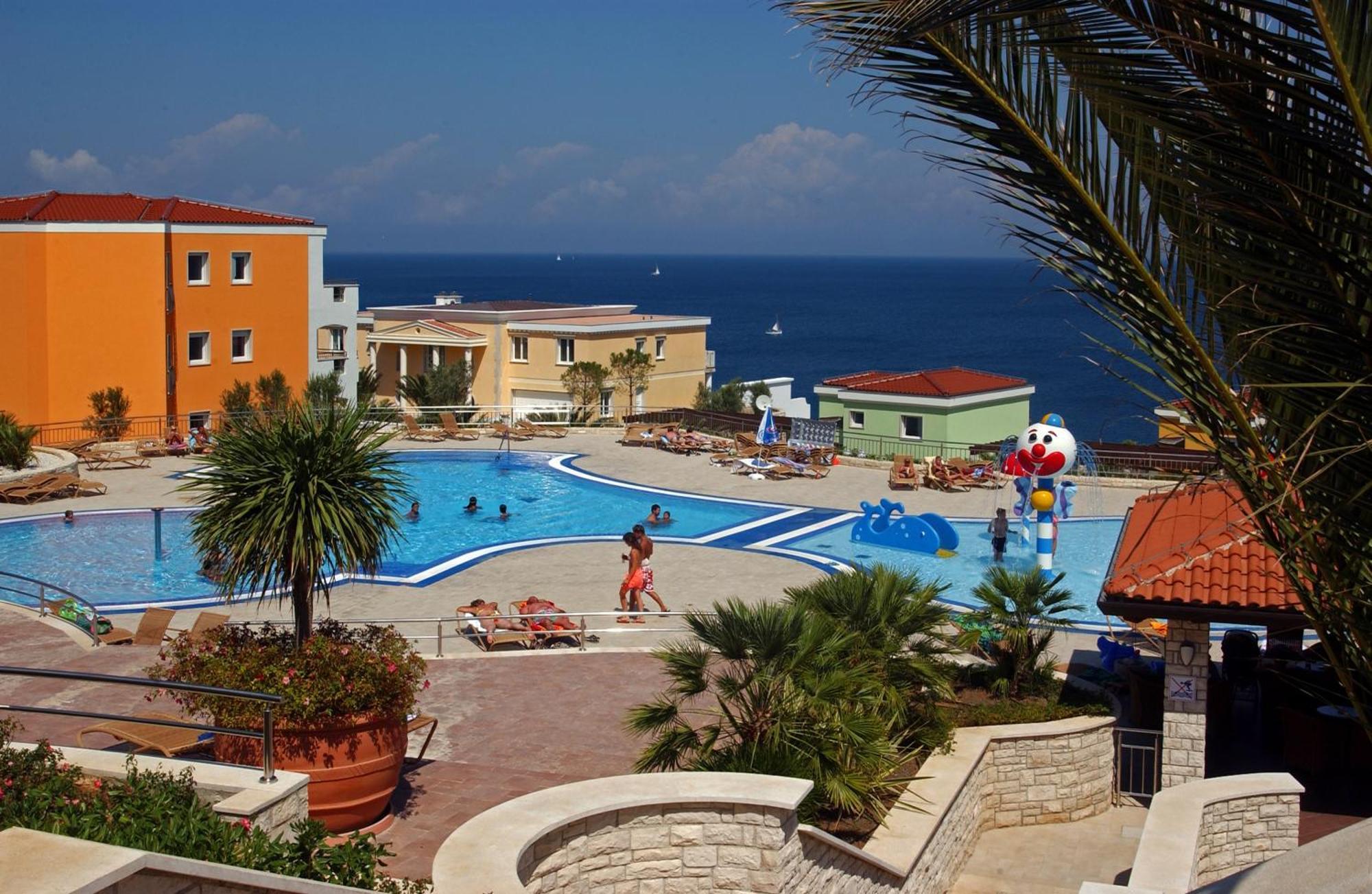 Skiper Apartments & Golf Resort Savudrija Exteriör bild
