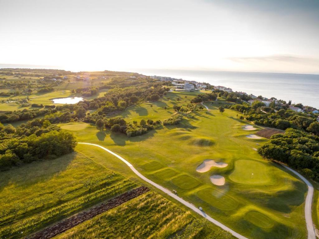 Skiper Apartments & Golf Resort Savudrija Exteriör bild